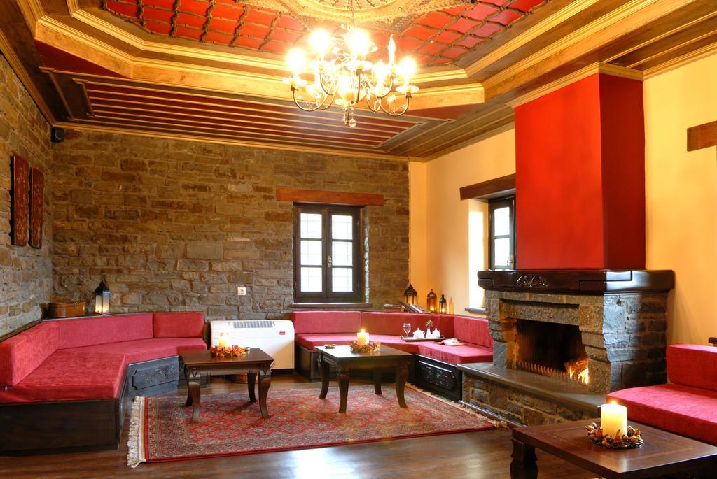 Adrasteia Guesthouse Negades Екстериор снимка